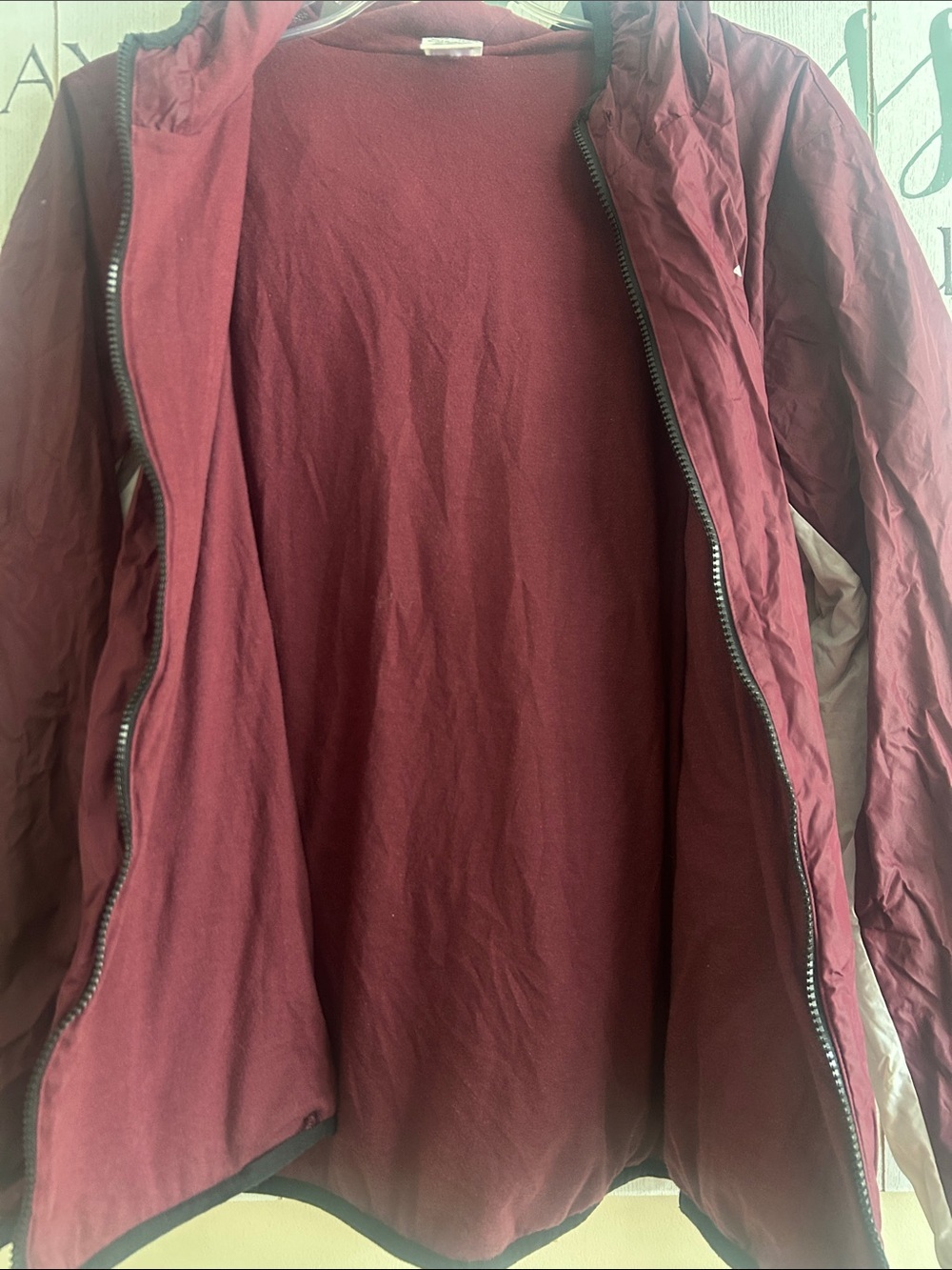 PINK Victoria's Secret Maroon & White Hooded Windbreaker jacket size XS - Picture 4 of 8